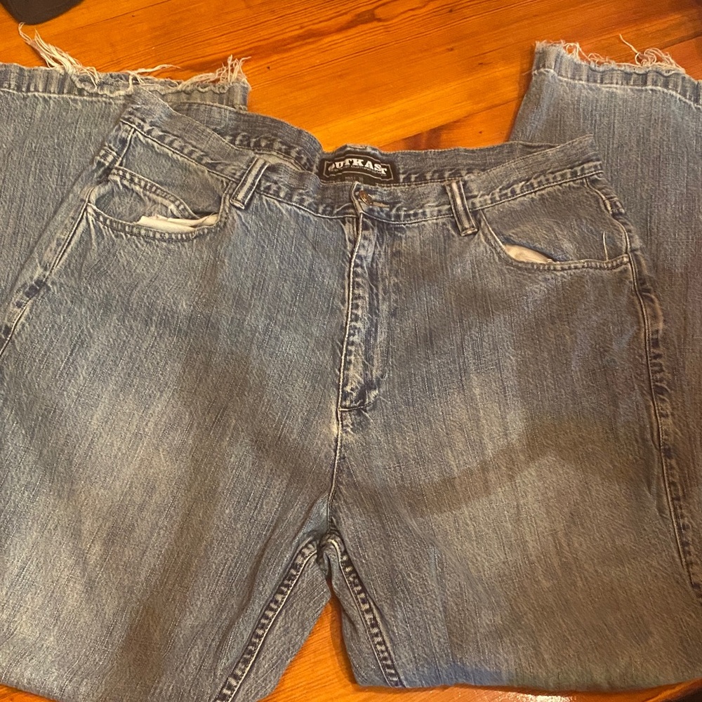 Relaxed Fit Men's Denim Jeans in Faded Blue